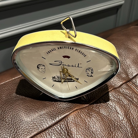 Fossil American Classic Vintage 1950’s Inspired Clock ⏰ - Picture 3 of 4